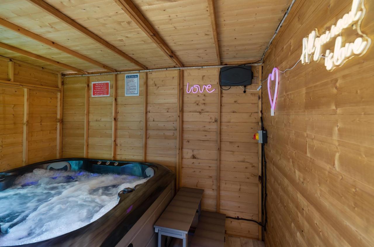 Apartmán Perfect Couple Retreat To Unwind&Relax With Hottub Peacehaven Exteriér fotografie